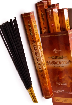 Самым дорогим сегодня считается индийский сандал - древесина именно индийского сандала отличается особым ароматом